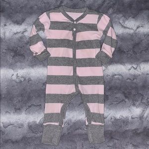 🌹Burts bees baby pink & gray striped pajama 6-9M